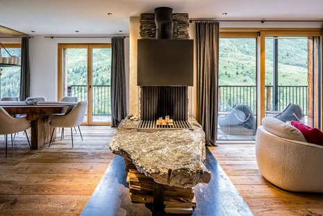 Müller Natursteinwerk AG, Cheminée, Maggia-Gneis